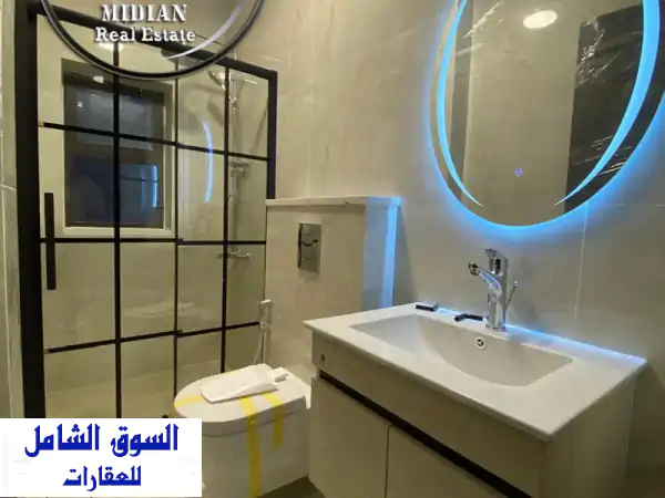 شقة دوبلكس فاخرة للبيع بالرابية - 270م²، رووف 240م²، تشطيبات راقية