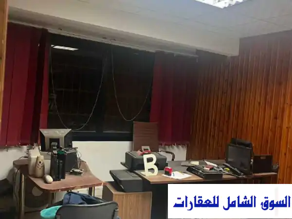 مكتب مفروش للإيجار بالمهندسين - موقع مميز قريب من ميدان لبنان!