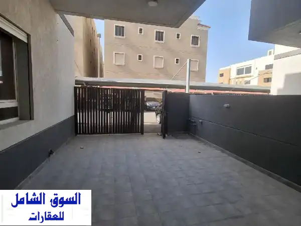 فيلا فاخرة للإيجار في الصديق | 6 غرف نوم + مصعد +...