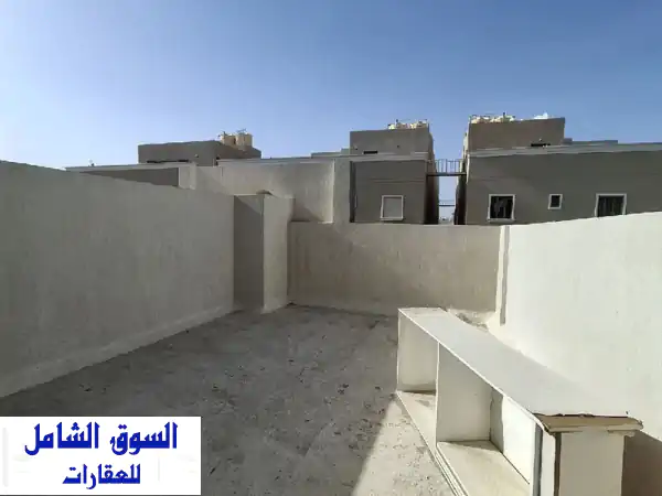 فيلا فاخرة للإيجار في الصديق | 6 غرف نوم + مصعد + تشطيب فاخر | 1650 دينار