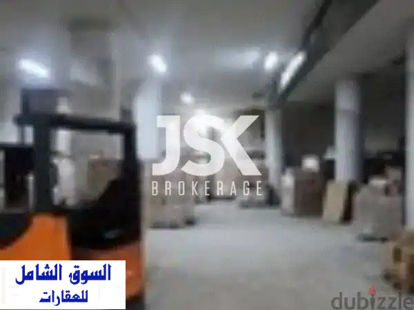 مستودع تجاري فاخر للإيجار على أوتوستراد جونيه - 900...