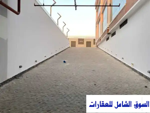 بدروم للإيجار 3000م² بالتجمع الخامس - موقع...