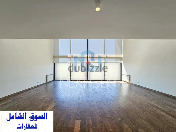 شقة دوبلكس فاخرة للإيجار في الأشرفية - مساحة...