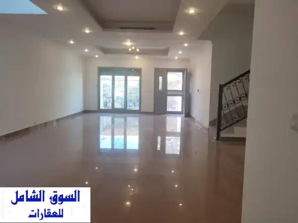 فيلا صغيرة للإيجار في السلام - حولي | 4 غرف ماستر +...