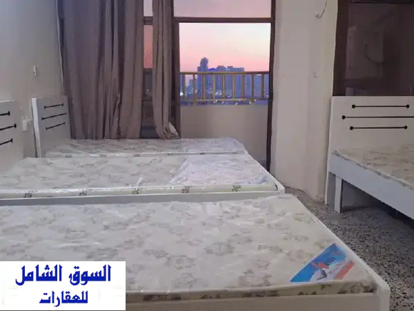 سكن شباب فاخر مُريح في الراشدية - أمام محطة الباص! (500 درهم فقط)