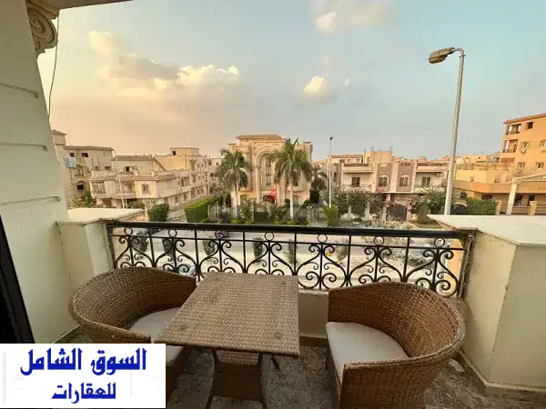 شقة فاخرة 200 متر في التجمع الخامس (النرجس 4 فيلات)...
