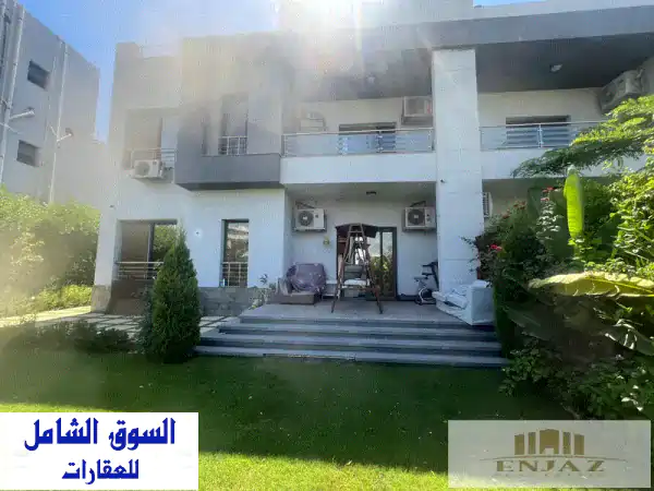فيلا فاخرة للبيع في مدينة الشروق - أمام بوابة...