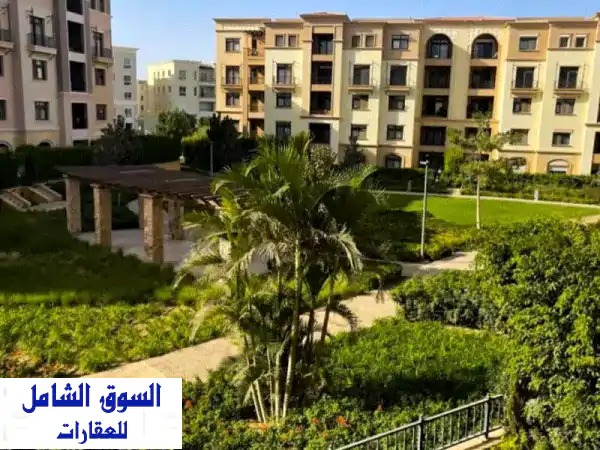 شقة فاخرة 200 متر للايجار في كمباوند ميفيدا...