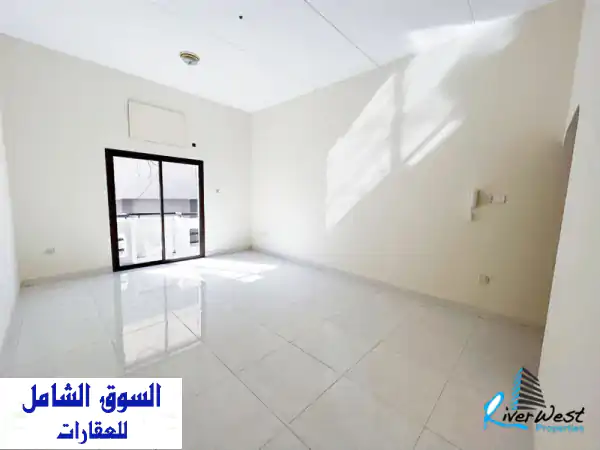 مساحات مكتبية فاخرة مُجددة بالكامل فوق بنك NBB - البحرين | إيجار 180 دينار فقط!