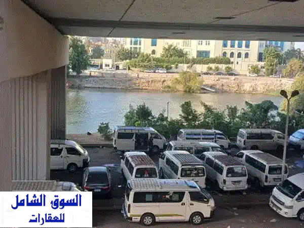 شقة للبيع بسعر مغرٍ في شبرا مصر - فرصة ذهبية!