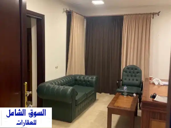 مكتب إداري فاخر 350 متر في مصر الجديدة - موقع مميز مُفروش بالكامل!