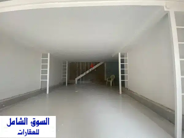 محل تجاري للإيجار في الأشرفية - موقع متميز! (120م²...