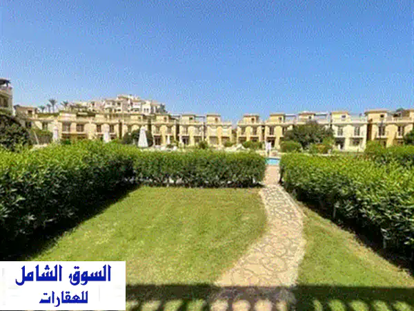 فيلا مستقلة فاخرة للبيع في منتجع سانتا كلوز - إطلالة بحرية خلابة!