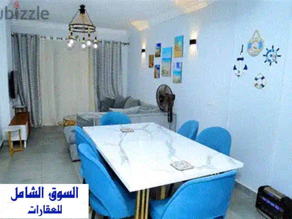 شاليه فاخر 3 غرف نوم بحديقة خاصة على حمام السباحة - مرسى مطروح