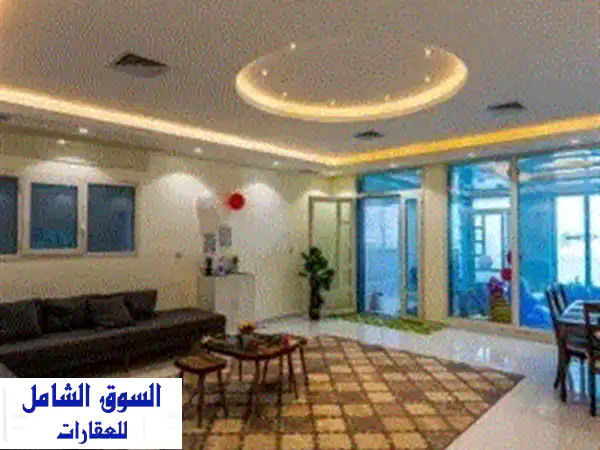 شاليه فاخر للبيع - صف أول على طريق 285! مساحة 515...