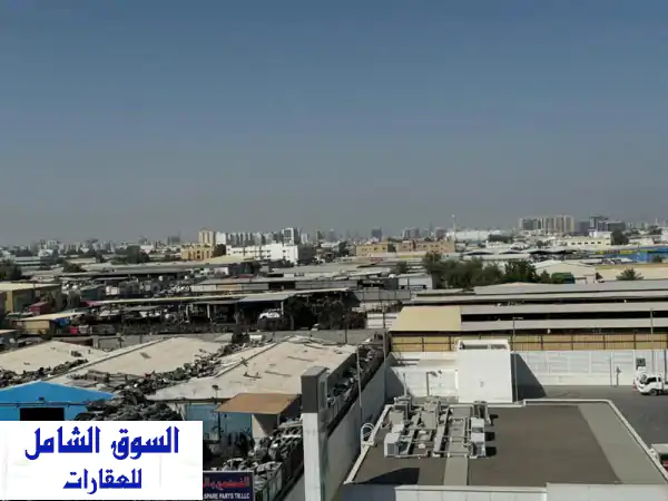 للإيجار السنوي أرض محوطة في الشارقة / الصناعية (17) مساحة (20000) قدم. موقع مميز واستراتيجي ثريب من ...