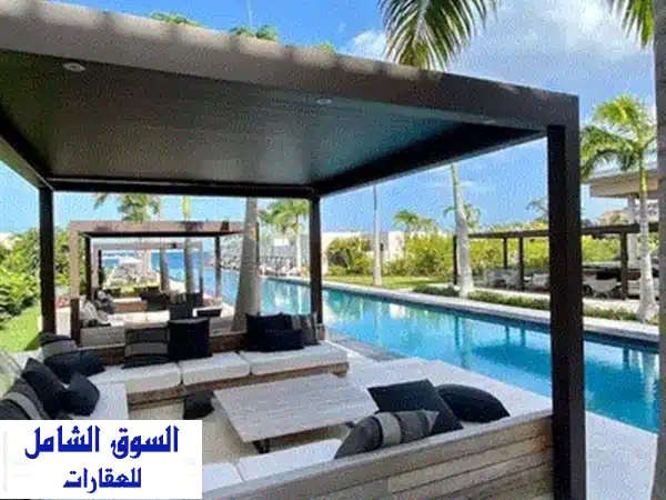 فيلا فاخرة مطلة على البحر في مراسي الساحل الشمالي | شاطئ خاص وحمام سباحة