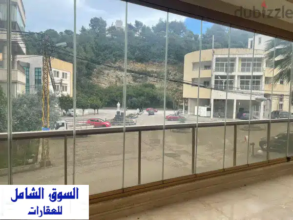 شقة فاخرة للبيع في بعبدا - مساحة 250م + تراس 100م!...