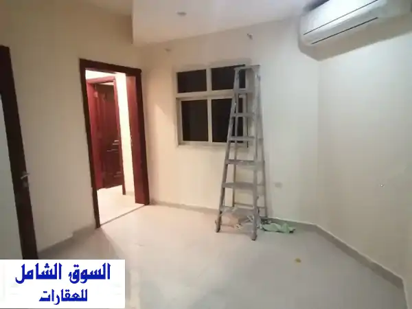 للإيجار في مدينة خليفة أ غرفة وصالة مطبخ وحمام....