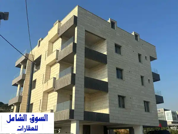 شقة جديدة للبيع في دبية مع حديقة وتراس - جاهزة للسكن!