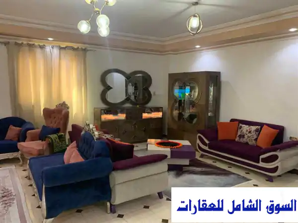 شقة فاخرة مفروشة للإيجار في الشيخ زايد - مساحة 250...