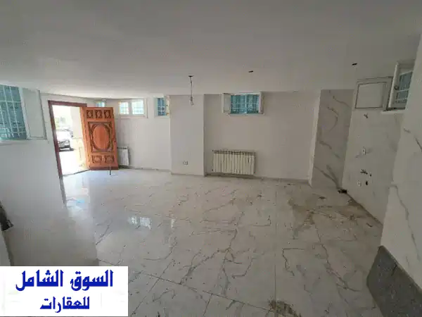 شقة دوبلكس نصف ملتصقة للبيع أو الإيجار في الأشرفية -...