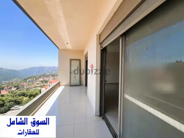 شقة فسيحة للبيع في العيون - إطلالة جبلية خلابة!