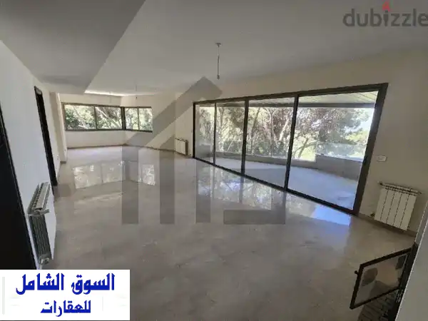 شقة فاخرة للبيع في بيت الشعار - مساحة 232 مترًا!...