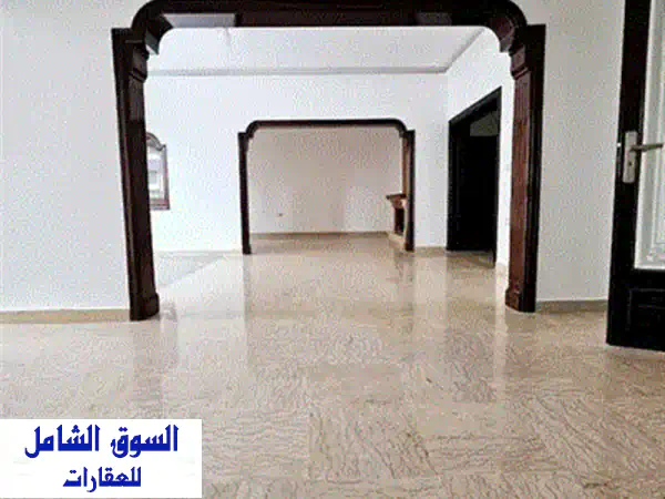 شقة فاخرة للبيع في بعبدا - 310 متر مربع، إطلالة بانورامية خلابة!