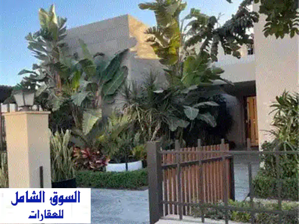 فرصة ذهبية! فيلا مستقلة 340م²، 6 غرف نوم، بحري في هايد بارك بسعر أقل من السوق - استلام فوري!