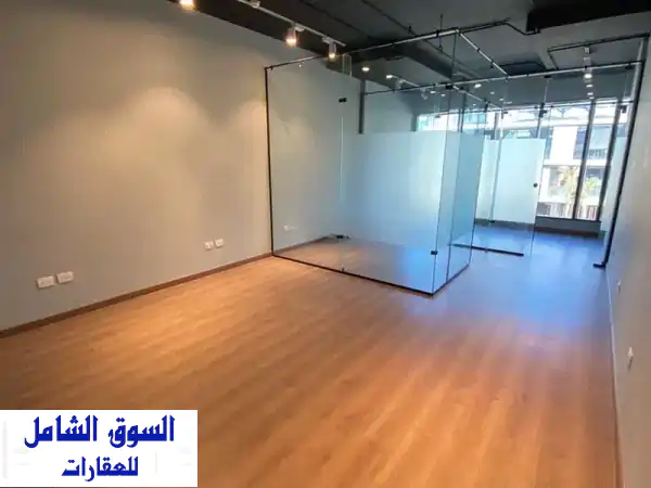 مكتب فاخر للإيجار في سوديك | 75 متر² | استلام فوري |...