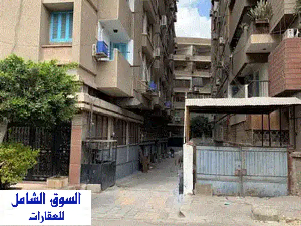 فرصة ذهبية! محل تجاري 100 متر + 45 متر خارجية في قلب المقطم (الهضبة الوسطى)