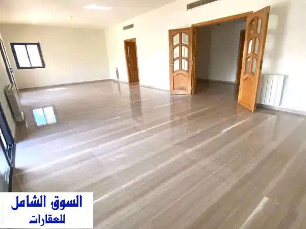شقة فاخرة للإيجار في منطقة عكر، 250 متر مربع،...