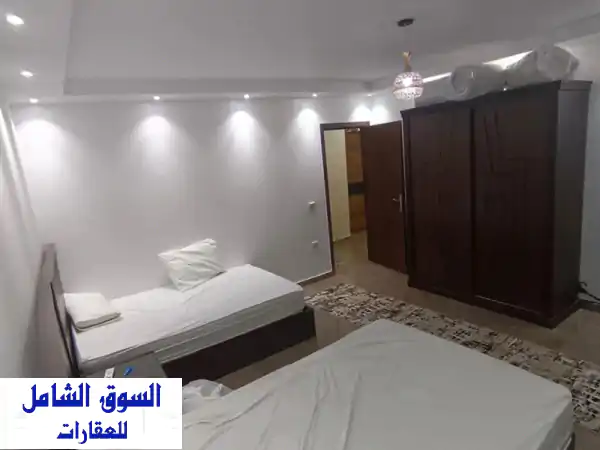 شقة فاخرة للإيجار اليومي والشهري في قلب المهندسين...
