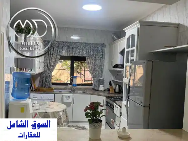 رقم الاعلان 7028 شقة شبه أرضي مفروشة للإيجار دابوق مساحة 130م مع تراس وحديقة 100م سوبر ديلوكس بسعر ...