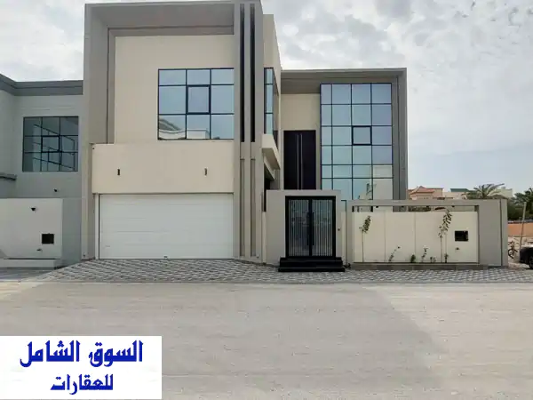 فيلا فاخرة للبيع في سار (سرايا 1) - مساحة واسعة،...