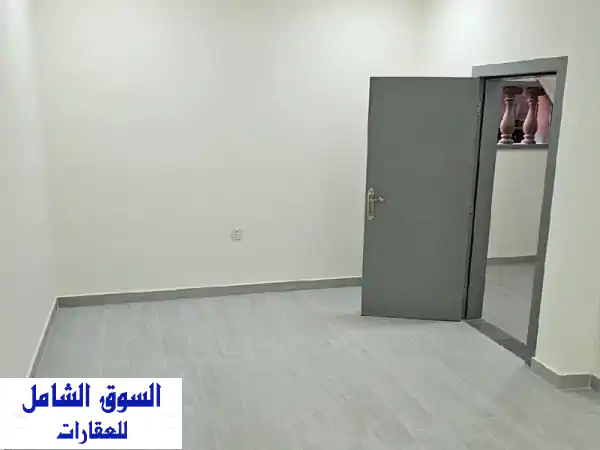 غرفة ومطبخ وحمام أرضي للإيجار في الرفاع - أبو كوارة...