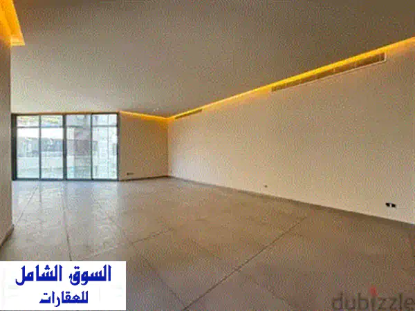 شقة فاخرة للبيع في الكوريتيم - 4 غرف نوم، سقف عالي، مساحة 350 متر مربع