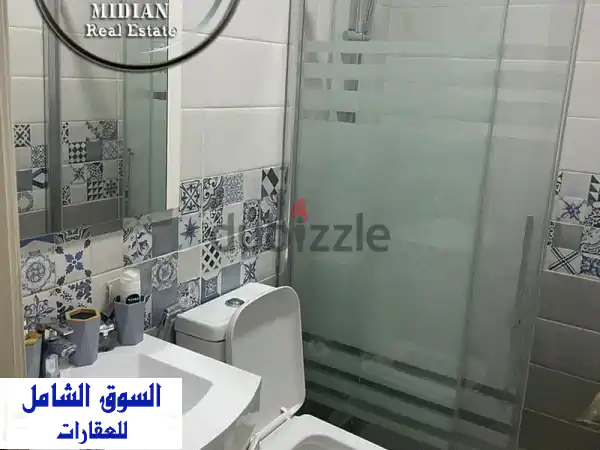 شقة شبه ارضي مفروشة للايجار دابوق مساحة 130 م مع ترس و حديقة 100 م