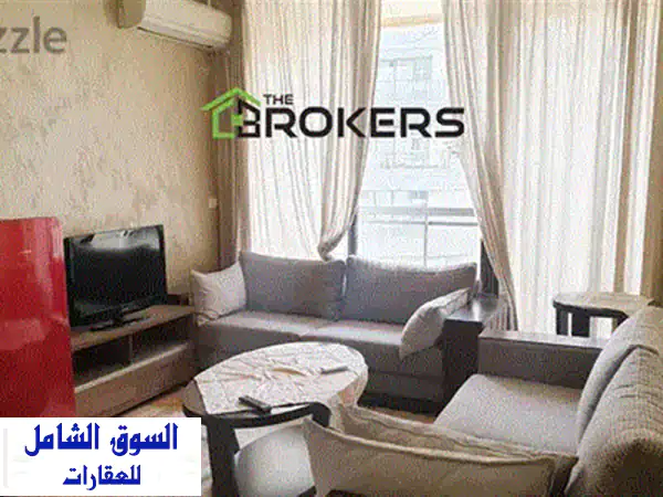 شقة فاخرة للإيجار في الأشرفية - قلب بيروت النابض!  REF#GY123754