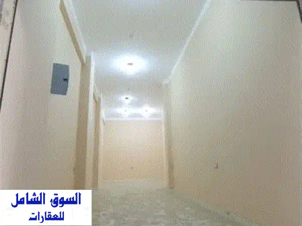 محل تجاري فاخر للإيجار - 45م² بجوار فندق ريم - فرصة ذهبية!