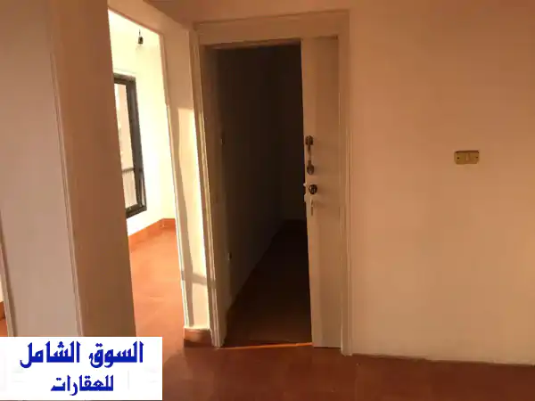 شقة للإيجار 110م غرفتين + 3 ق ريسبشن + حمام + مطبخ دور رابع بدون مصعد واجهة السعر 14 ألف قابل ...