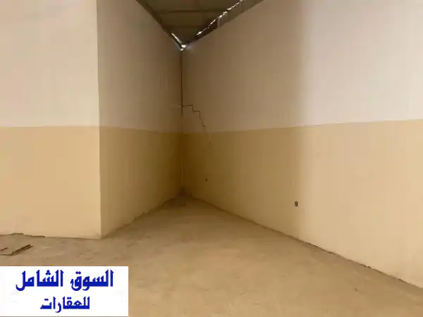 مستودع للإيجار في الهملة - 280 متر مربع، موقع مميز وقريب من الخدمات!