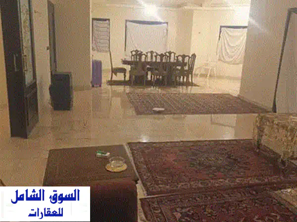 شقة نصف مفروشة بإطلالة بانورامية في العقيبة - موقع متميز!