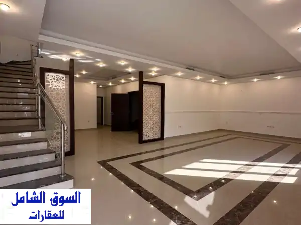 فيلا فاخرة للإيجار في المنصورية - 3 أدوار،...