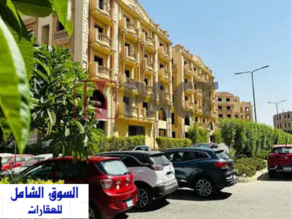 شقة للبيع بالتجمع الخامس - نرجس الجديدة | بحري كورنر 235م! فرصة ذهبية!