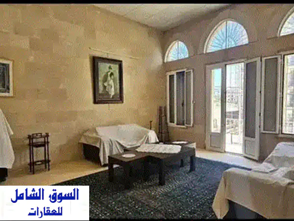 شقة فاخرة للبيع في الجمّور - إطلالة بانورامية على البحر والجبل