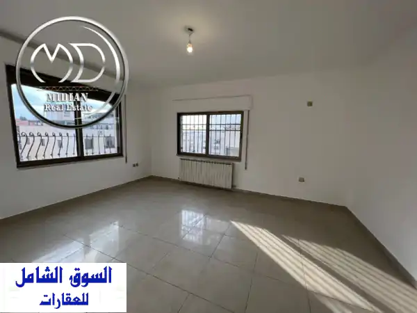 شقق فاخرة للإيجار في أم أذينة - مساحة 300م²، 4 غرف نوم، تشطيبات سوبر ديلوكس!