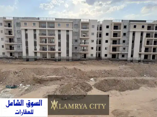 محل تجاري للبيع في مول أيزولا شيراتون - قسط على 7...