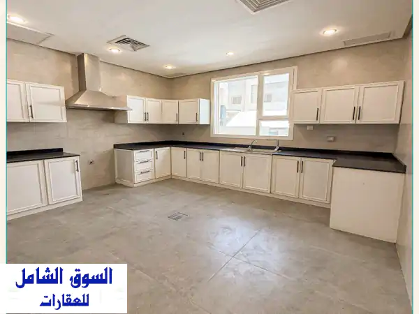 🏡 دور أرضي فاخر في أبو فطيرة مع مدخل خاص - 4 غرف ماستر + سائق! 🇰🇼
